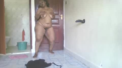 Snapshot of goddessebon chatting on 01-15-25, 11:53 shasha big online show from 01-15-25, 11:53