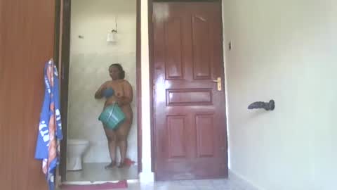 Snapshot of goddessebon chatting on 01-23-25, 09:18 shasha big online show from 01-23-25, 09:18