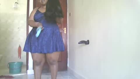 Snapshot of goddessebon chatting on 01-31-25, 11:56 shasha big online show from 01-31-25, 11:56