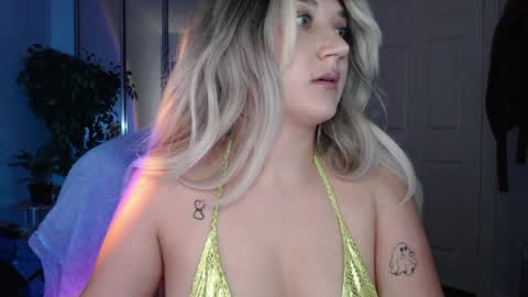 Snapshot of goddessemmy chatting on 05-16-26, 05:26 Goddess Emmy online show from 05-16-26, 05:26
