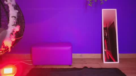 Snapshot of goddessjulieta chatting on 06-16-26, 06:54 Julieta online show from 06-16-26, 06:54