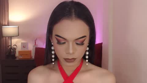 Snapshot of goddessmichaella chatting on 02-24-25, 10:26 Michaella online show from 02-24-25, 10:26