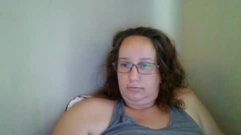 Snapshot of goddessmilfcrysyal chatting on 07-10-26, 02:08 Crystal online show from 07-10-26, 02:08