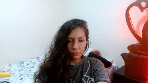 Snapshot of goddessnahi chatting on 12-09-24, 06:01 Naih Reyes online show from 12-09-24, 06:01