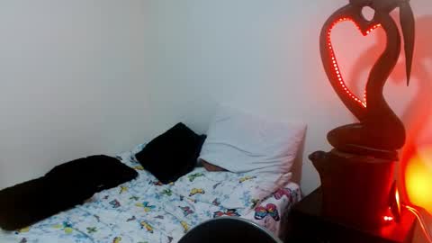 Snapshot of goddessnahi chatting on 12-10-24, 02:27 Naih Reyes online show from 12-10-24, 02:27