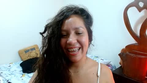 Snapshot of goddessnahi chatting on 12-14-24, 06:24 Naih Reyes online show from 12-14-24, 06:24