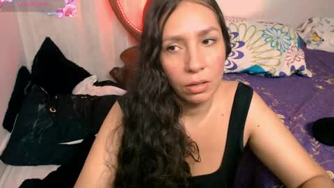  Naih Reyes online show from 06-05-26, 05:14