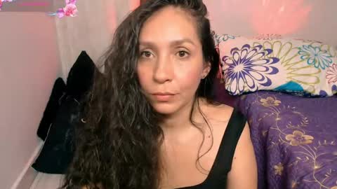  Naih Reyes online show from 06-05-26, 06:52