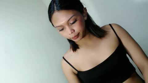 Snapshot of goddessofdesire_ chatting on 04-30-26, 08:57 MISS LOVELY online show from 04-30-26, 08:57