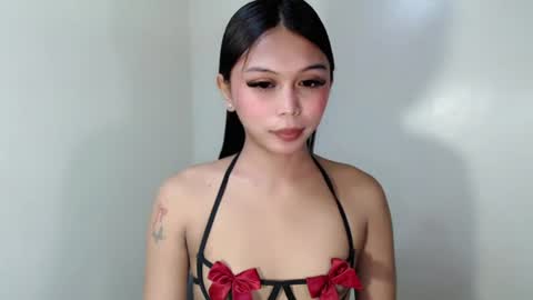 Snapshot of goddessofdesire_ chatting on 06-30-26, 12:50 MISS LOVELY online show from 06-30-26, 12:50