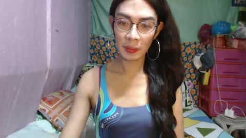 Snapshot of goddesssonyaxxx chatting on 12-02-24, 12:41 KENNY DOLL online show from 12-02-24, 12:41