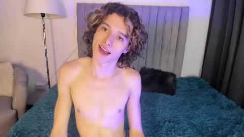 goddest_perseus_ online show from 05-21-26, 08:16