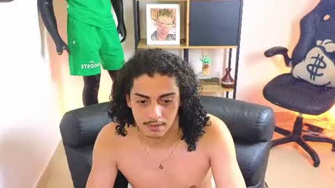 Snapshot of godiegogoxxx chatting on 06-29-26, 10:15 Diego online show from 06-29-26, 10:15