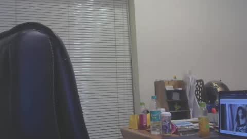 Snapshot of godzilla_inside chatting on 02-09-25, 08:33 godzilla_inside online show from 02-09-25, 08:33