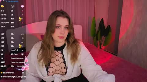 Snapshot of goga_li chatting on 04-23-26, 05:37 Lilya online show from 04-23-26, 05:37