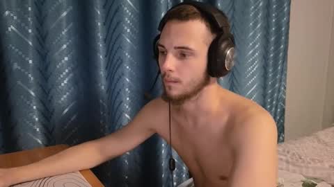 Golden boyyy21 online show from 10-22-25, 02:06