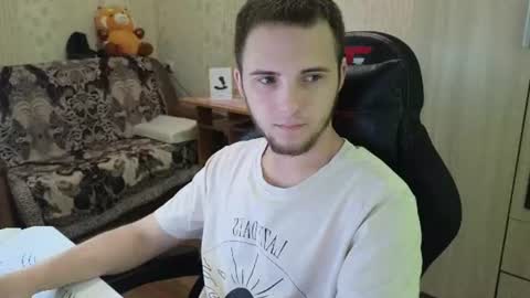 Golden boyyy21 online show from 06-23-26, 08:45