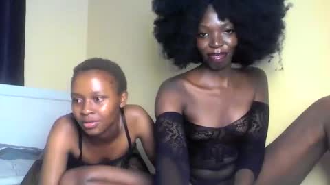 golden_melanin5 online show from 01-12-26, 08:30