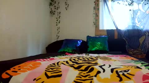 Snapshot of goldendelicious577600 chatting on 06-08-26, 08:42 XxPretentious PeachxX online show from 06-08-26, 08:42