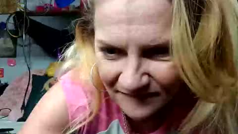 Snapshot of goldendoll1704 chatting on 02-15-26, 07:38 goldendoll1704 online show from 02-15-26, 07:38