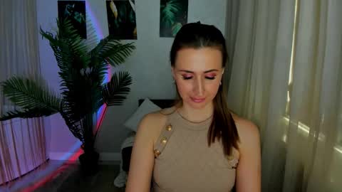 Olivia online show from 03-11-26, 04:18