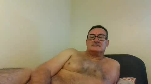 goldenone59 online show from 10-05-25, 01:53