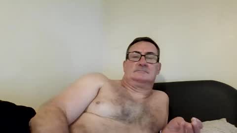 goldenone59 online show from 10-17-25, 02:08