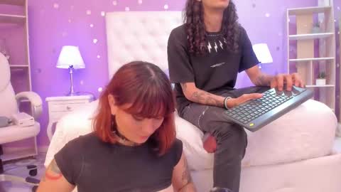 Snapshot of goldentemptation_ chatting on 02-12-26, 07:42 goldentemptation_ online show from 02-12-26, 07:42