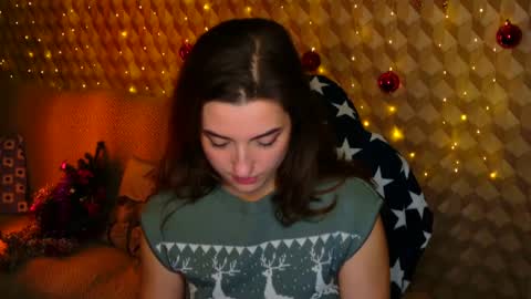 Snapshot of goldiehoshie chatting on 12-30-24, 02:19 goldiehoshie online show from 12-30-24, 02:19