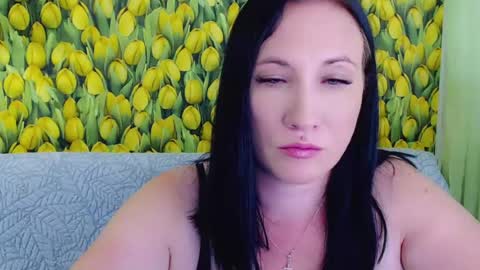 Snapshot of goldmoonn chatting on 07-20-26, 12:29 goldmoonn online show from 07-20-26, 12:29