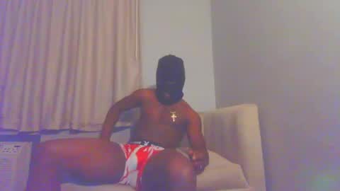 Snapshot of goldmouthporkie813 chatting on 12-23-24, 11:47 FINEASSGOLDMOUTH online show from 12-23-24, 11:47