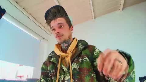 Snapshot of goldy_loyal99 chatting on 09-26-25, 12:20 Goldy Loyal93 online show from 09-26-25, 12:20