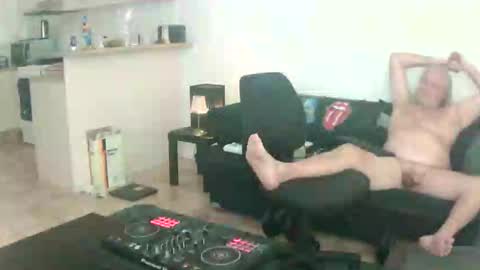 goldyguy011 online show from 05-22-26, 12:18