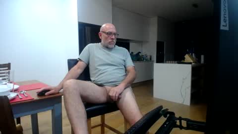Snapshot of golfer1971 chatting on 07-28-26, 04:50 Open Minded guy at your disposal online show from 07-28-26, 04:50