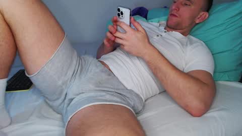 Snapshot of golov176 chatting on 02-01-25, 08:39 LEO online show from 02-01-25, 08:39