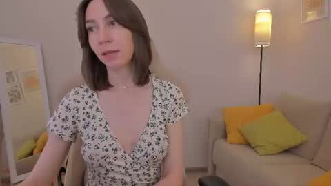Snapshot of good_glamorgirl chatting on 06-19-26, 03:44 Good GlamorGirl online show from 06-19-26, 03:44