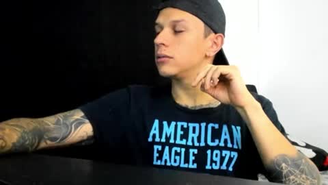 Snapshot of goodboy69i chatting on 02-27-25, 12:23 goodboy69i online show from 02-27-25, 12:23