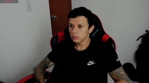 Snapshot of goodboy69i chatting on 09-18-25, 11:56 goodboy69i online show from 09-18-25, 11:56