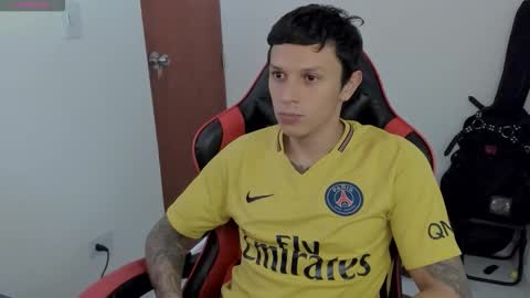 Snapshot of goodboy69i chatting on 09-26-25, 12:20 goodboy69i online show from 09-26-25, 12:20