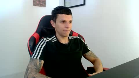 Snapshot of goodboy69i chatting on 11-09-25, 12:14 goodboy69i online show from 11-09-25, 12:14