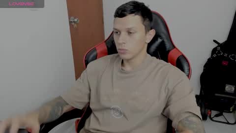 Snapshot of goodboy69i chatting on 11-10-25, 12:20 goodboy69i online show from 11-10-25, 12:20