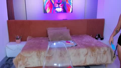 Snapshot of goodess_brunette chatting on 01-18-26, 10:41 Katty online show from 01-18-26, 10:41