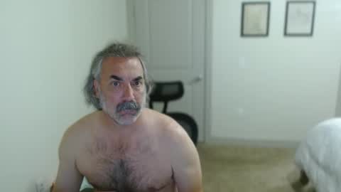 gopher988 online show from 10-21-25, 08:42