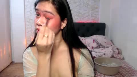 geneviev online show from 12-07-24, 05:20