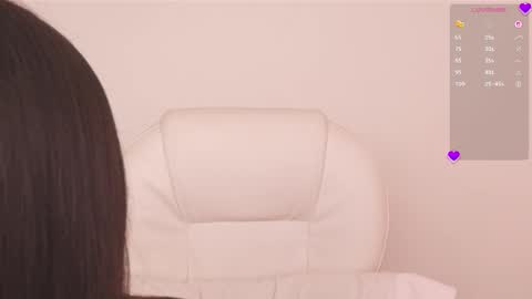 Snapshot of gorgeous_brunette chatting on 11-13-25, 09:08 Rose online show from 11-13-25, 09:08