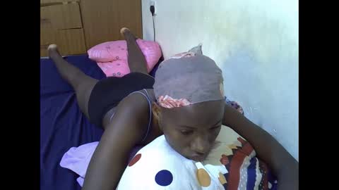 gorgeous_maya1 online show from 12-22-25, 04:59