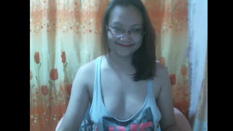 Snapshot of gorgeousmama chatting on 09-12-25, 01:33 gorgeousmama online show from 09-12-25, 01:33