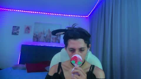 Snapshot of goth_minerva chatting on 07-18-26, 01:37 goth_minerva online show from 07-18-26, 01:37