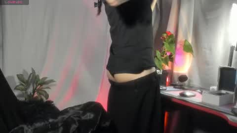 Snapshot of goth_ru chatting on 07-11-26, 01:36 Russ online show from 07-11-26, 01:36