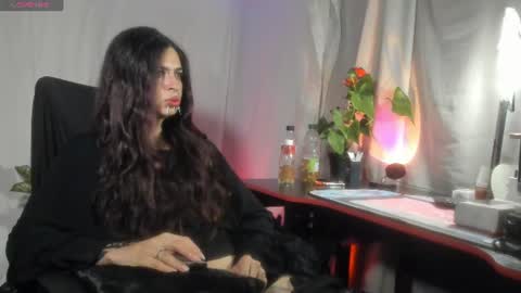 Snapshot of goth_ru chatting on 07-12-26, 01:40 Russ online show from 07-12-26, 01:40